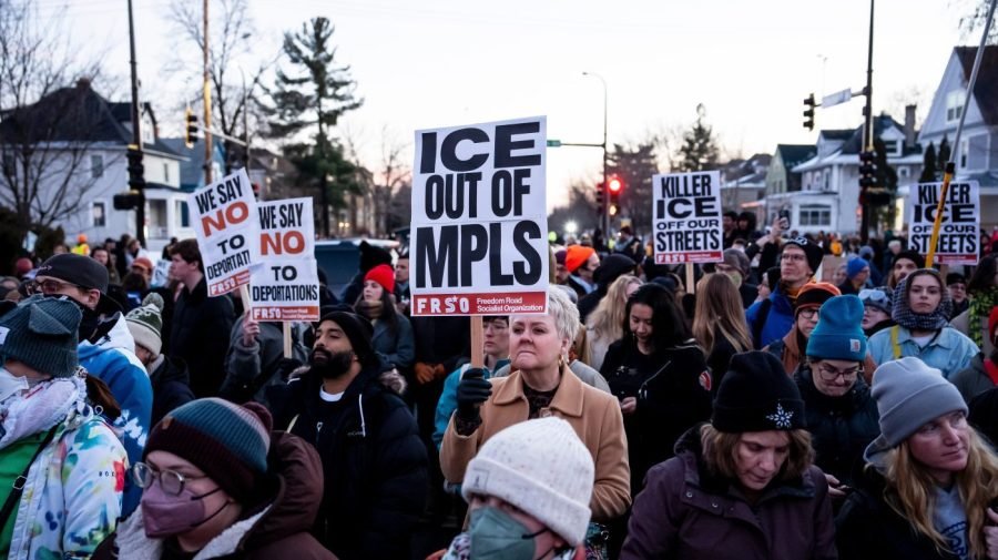 Minneapolis cancels school for the week after deadly ICE shooting