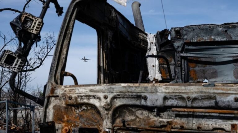 NTSB investigators pinpoint failed part in UPS plane crash