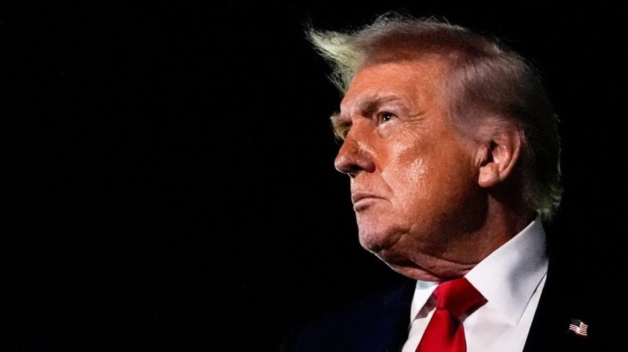 Live updates: Trump doubles down on Greenland threats; Supreme Court to release opinions