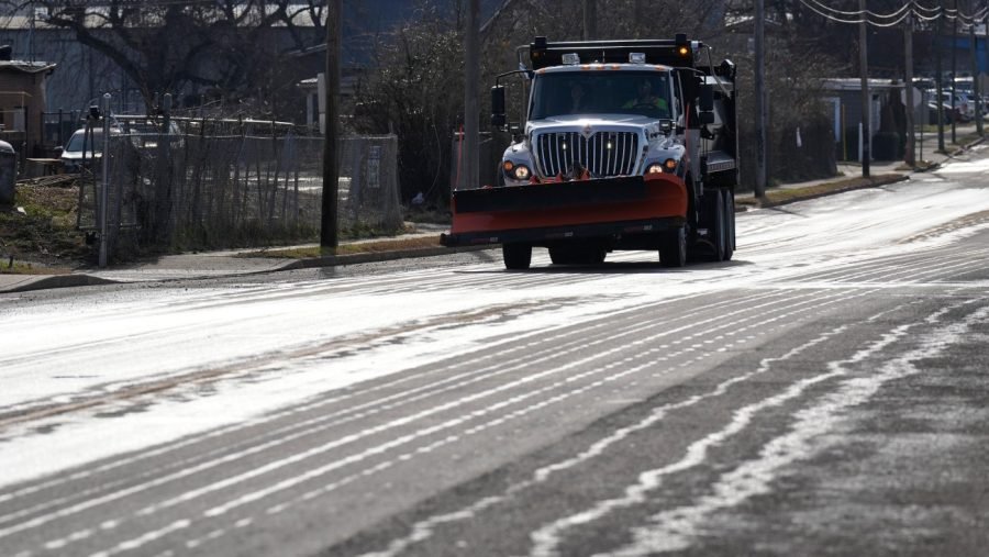 12:30 Report: More than half of U.S. brace for heavy snow and ‘crippling ice’ 