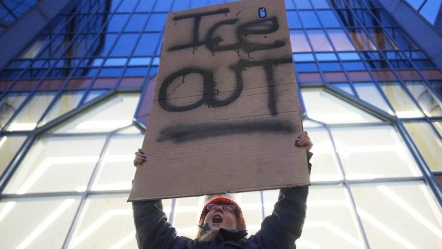 Democrats try to find their footing on immigration as Trump trips over ICE