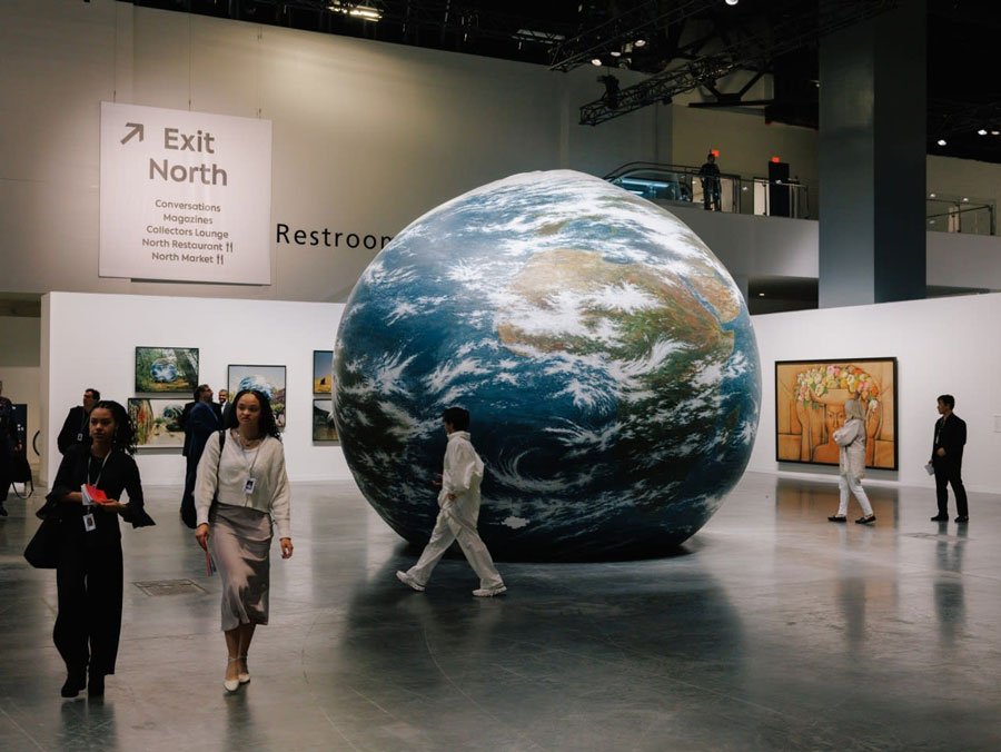 Art Basel Miami Beach welcomes 284 premier galleries from 43 countries