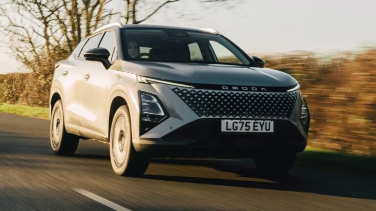 New Omoda 5 SHS-H adds hybrid power to the SUV’s range