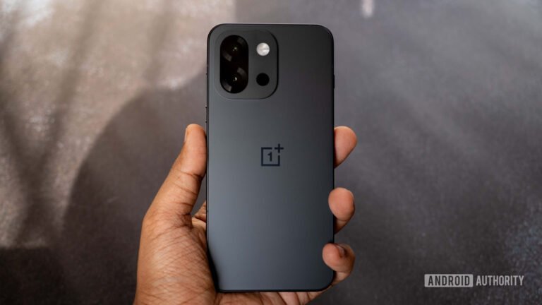 OnePlus 15T spec leak reveals a gigantic battery for a compact phone
