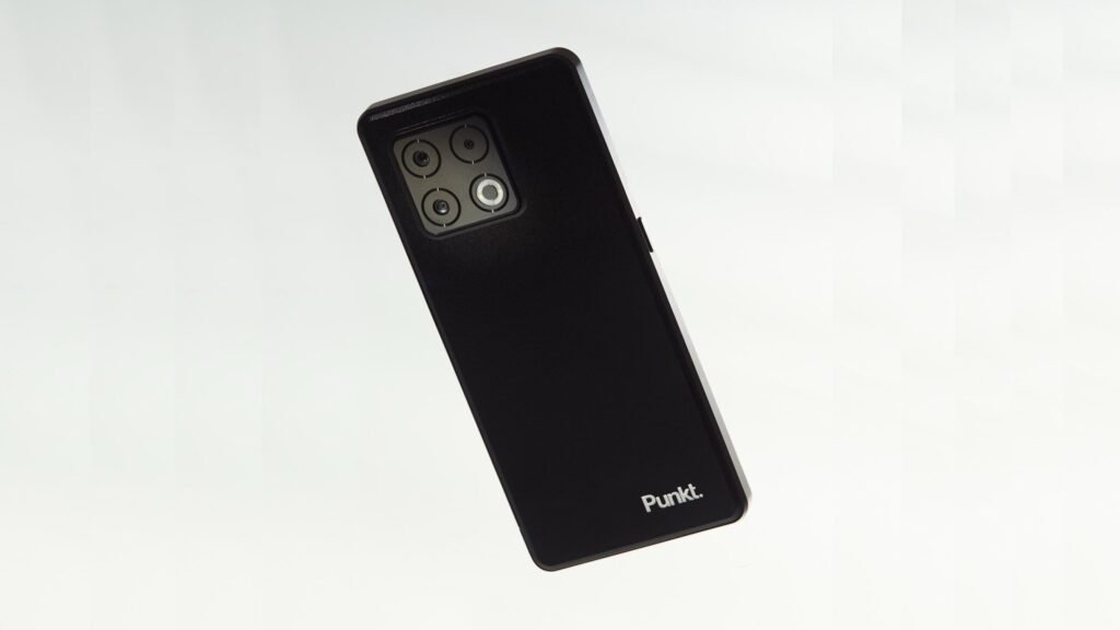 This privacy-first smartphone draws a hard line between trusted apps and everything else