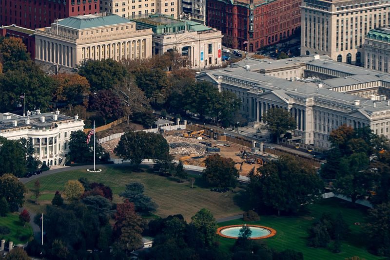 Panel postpones Trump ballroom review