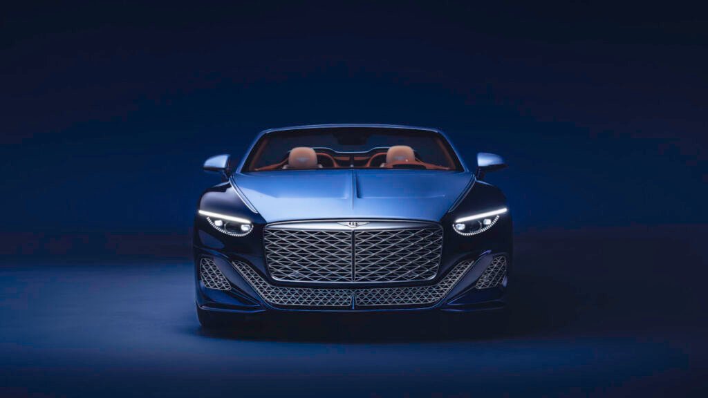 Bentley Let a Batur Convertible Customer Go Wild on Custom Design, and the Result Is Stunning