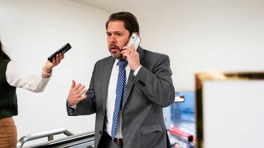 Gallego on Trump Greenland takeover push: 'He is a madman'