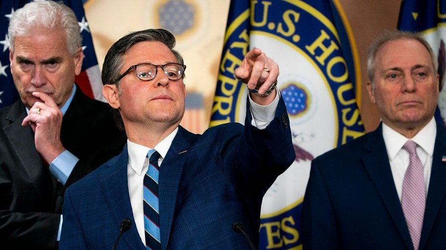 House narrowly tees up final votes on last four funding bills