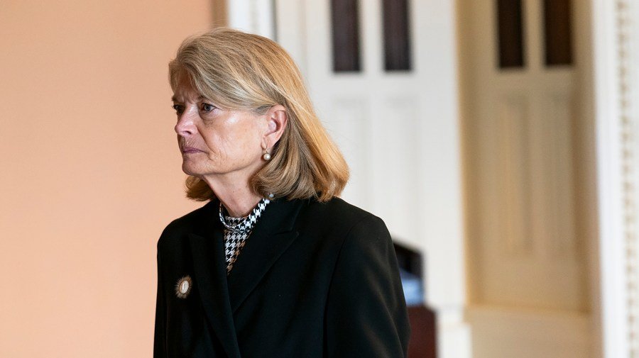 Murkowski says Noem should resign over Minneapolis shootings