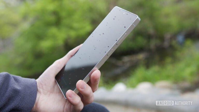 Samsung leak may have answered a lingering question about the new Privacy Display feature
