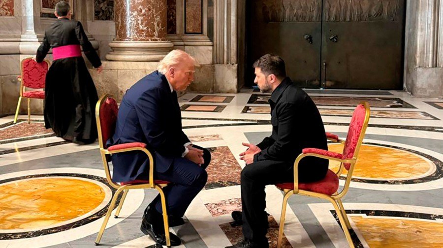 Zelensky pushes back on Trump: Ukraine isn't 'stumbling block to peace' 