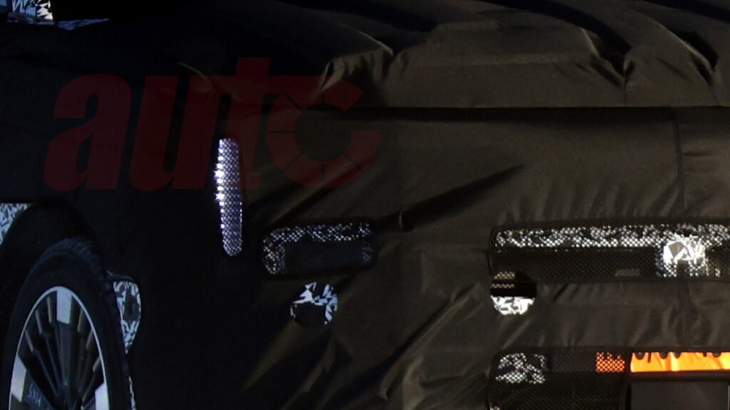 Hyundai Rethinks Santa Fe Design for 2027 Refresh