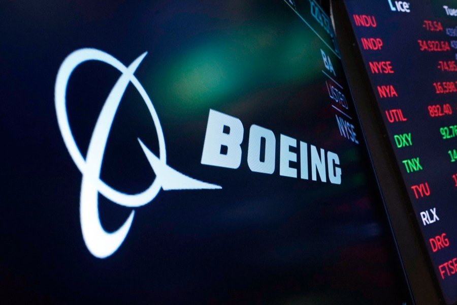 Boeing moves defense headquarters from Virginia to St. Louis