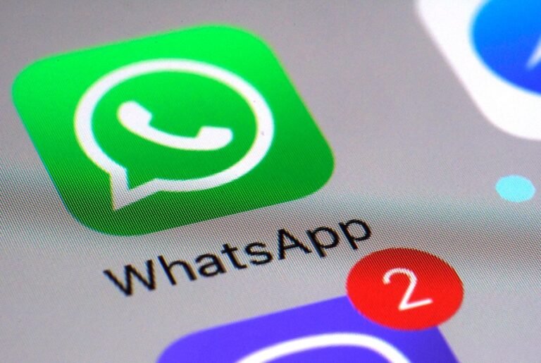 Russia blocks WhatsApp