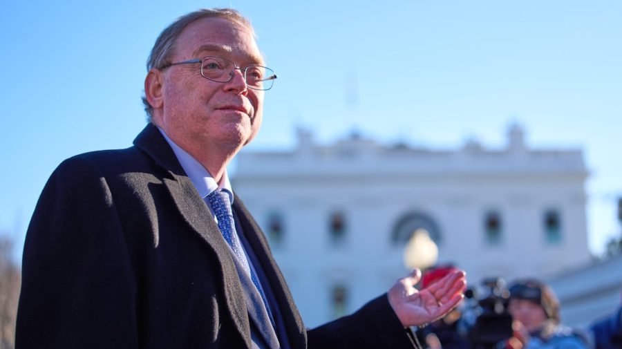 Hassett: Fed researchers should be punished for Trump tariff analysis