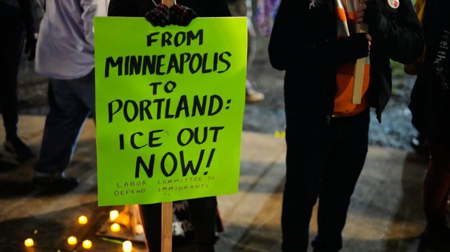 Judge limits federal agents' use of tear gas in Portland