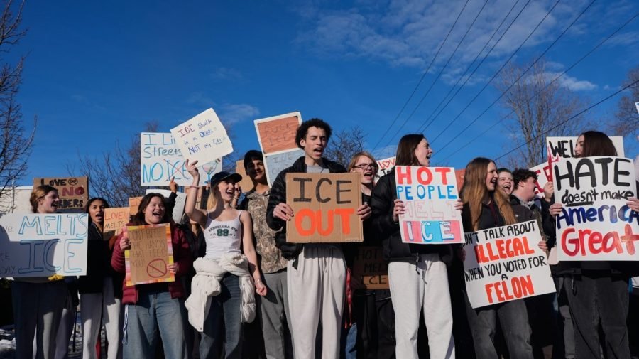 Minnesota school districts sue over ICE raids