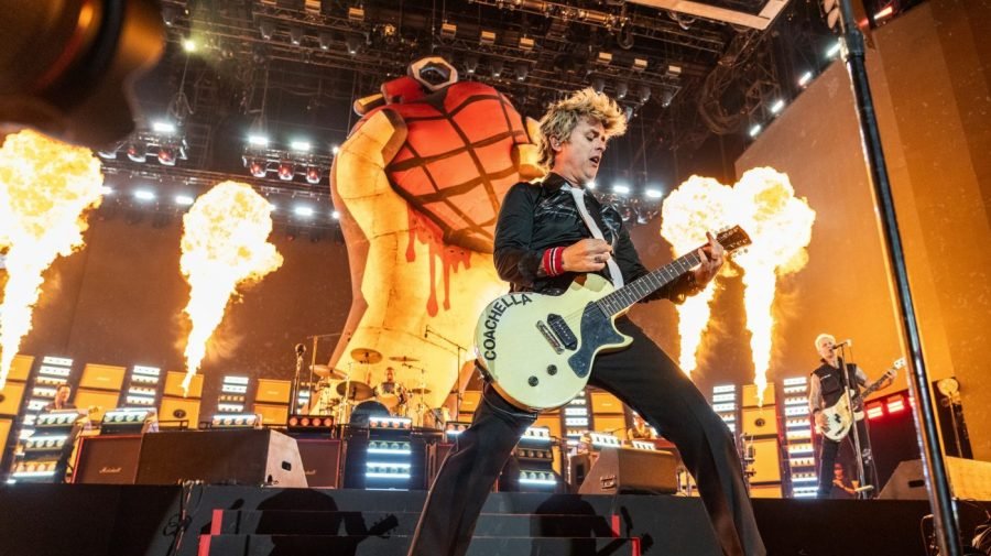 Green Day frontman calls out ICE ahead of Super Bowl: 'Quit that s--tty job you have'