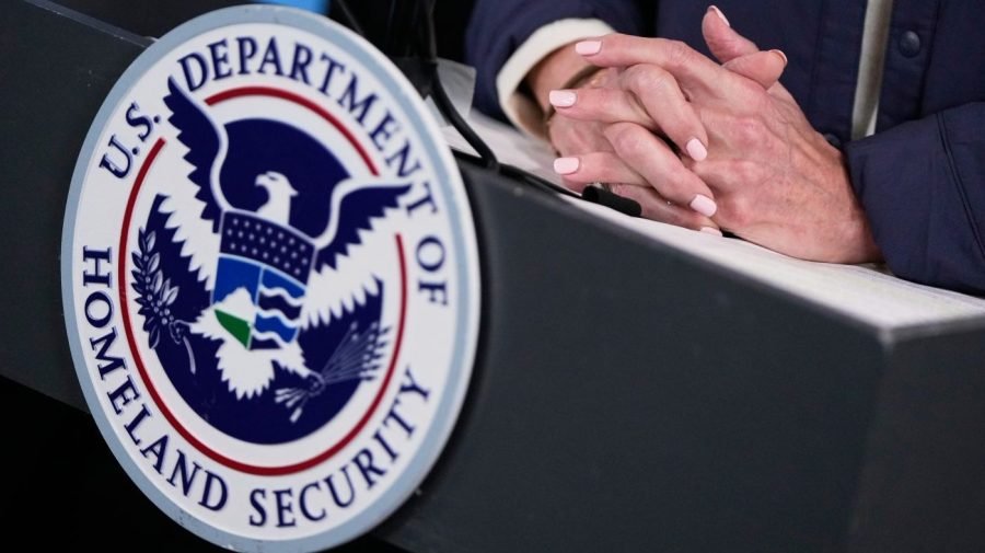 Live updates: Democrats make new offer in DHS fight; US takes part in talks with Iran