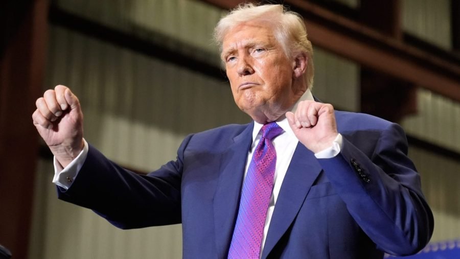 Live updates: Trump hosts governors as he awaits Supreme Court's tariff ruling