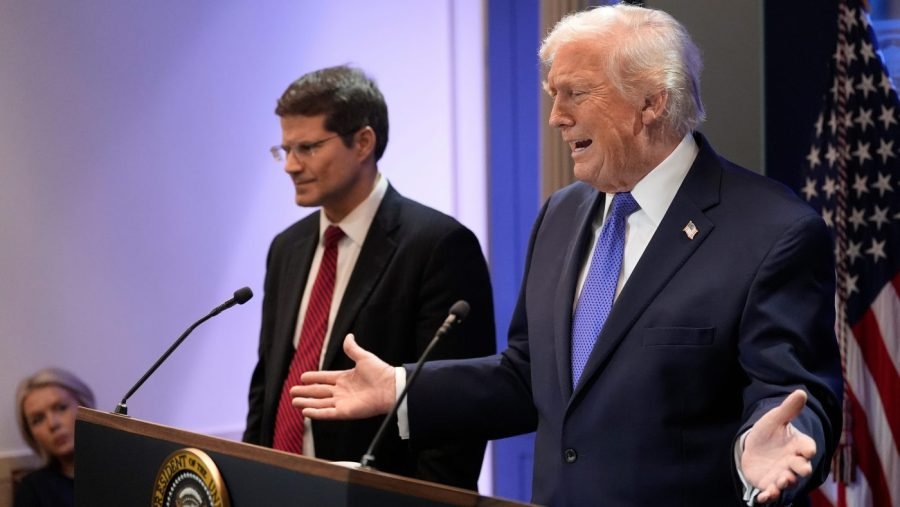 Trump lashes out at Barrett, Gorsuch for ruling against tariffs