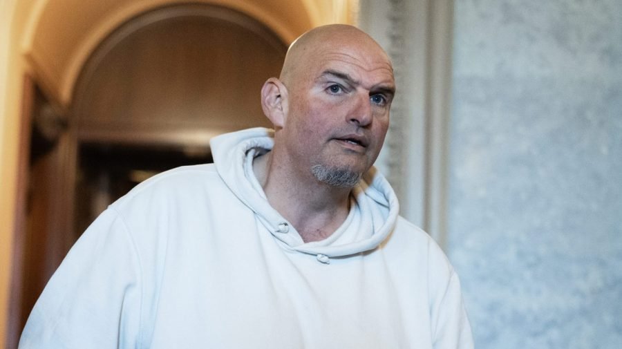 Fetterman 'absolutely' expects government shutdown over DHS funding