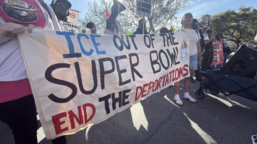 Congressman joins anti-ICE protest at Super Bowl