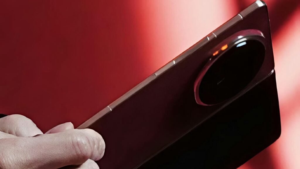 This Galaxy Z Fold 8 rival just showed up in the wild, and it’s rocking an eye-catching color