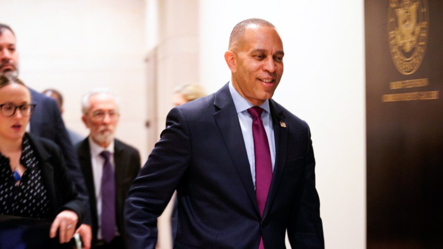Jeffries meets with Maryland Senate president opposed to congressional redistricting 