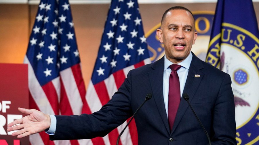 Jeffries: Democrats 'steadfast' in demands for ICE reforms