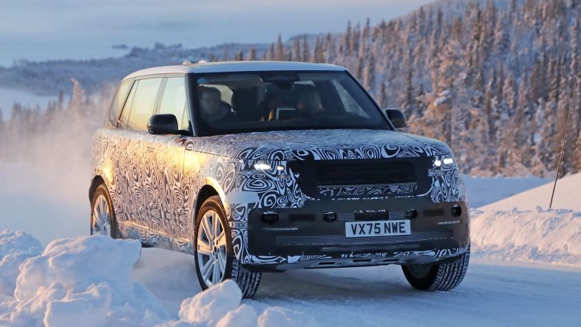 New Range Rover facelift on the way: EV to come first with the old look