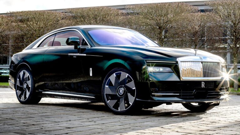 Her $546K EV Failed In Four Months, And Rolls-Royce Still Hasn’t Fixed It