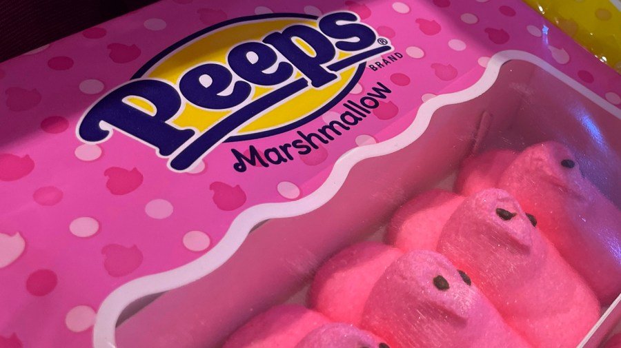 Kennedy's FDA softens food additive regulations amid artificial color crackdown