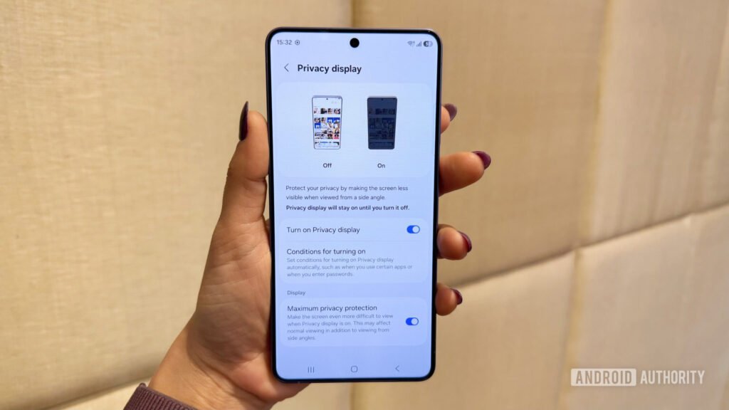 Is the Galaxy S26 Ultra’s Privacy Display better than a privacy screen protector? We tested both