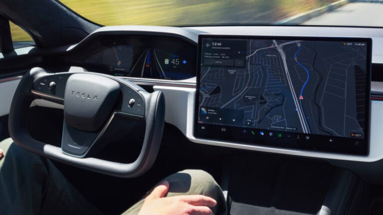 China Just Did What Drivers Secretly Wish Someone Would Do About Screens