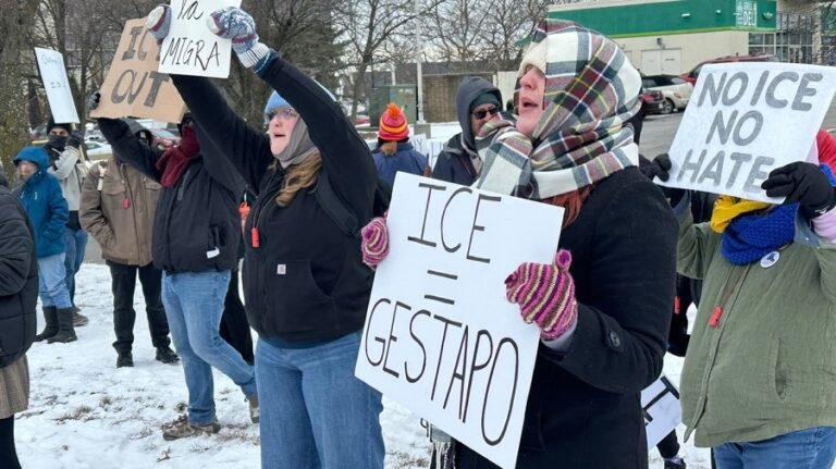 Trump tries 'softer' tact on immigration