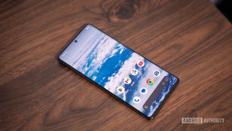 Wallpaper Wednesday: More great phone wallpapers for all to share (February 11)