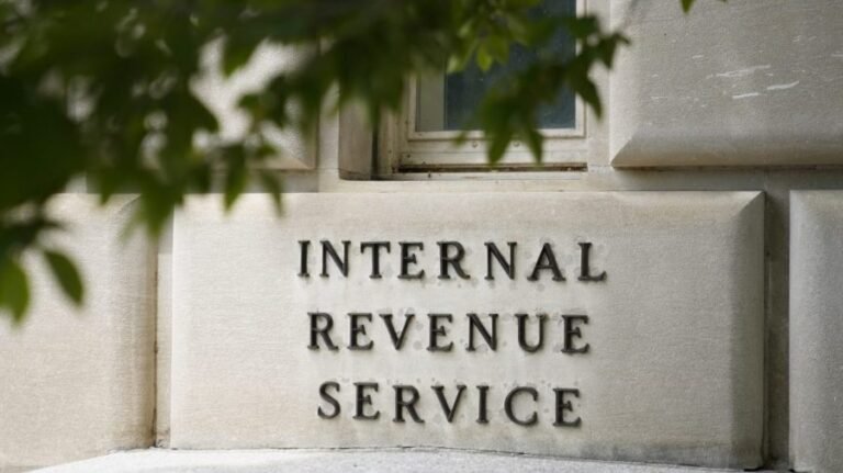 Average tax refund up nearly 11 percent so far this filing season