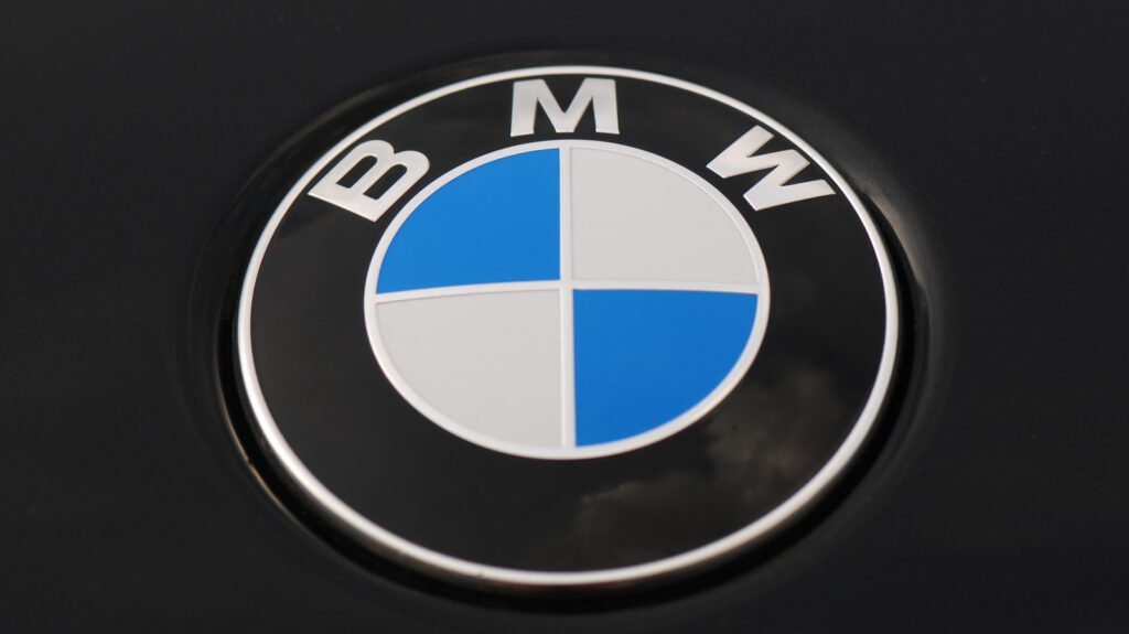 BMW Has Patented A Way To Make DIY Car Repairs Much Harder