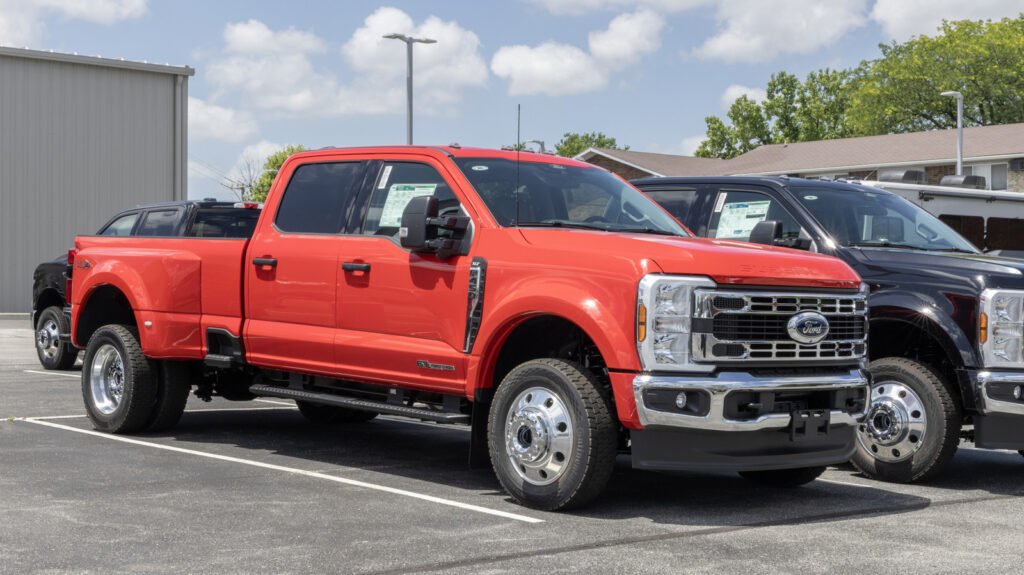 6.7L Cummins Vs. 6.7L Power Stroke Diesel Engines: What Are The Differences?