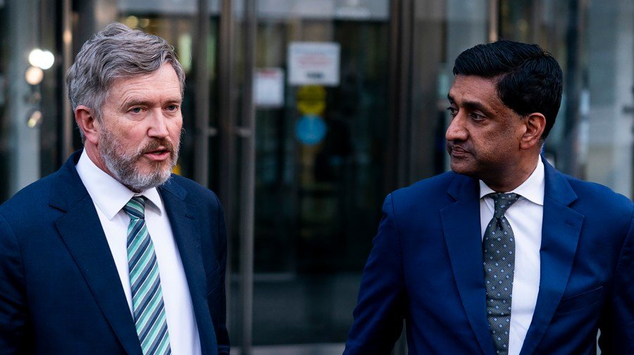 As strikes loom, Democrats to force vote to limit Trump’s war powers in Iran 