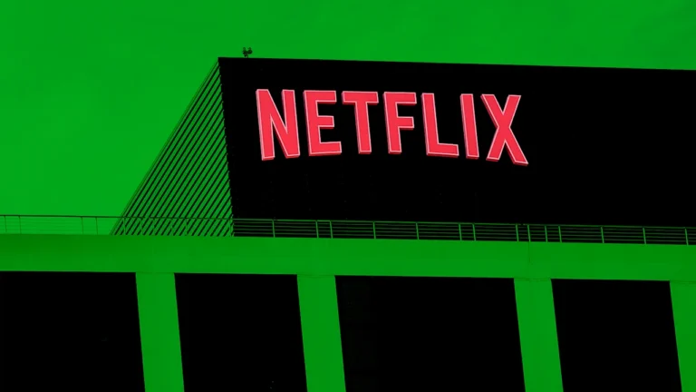 Netflix stock price rises along with Paramount while WBD falls. How the merger shakeup is impacting markets