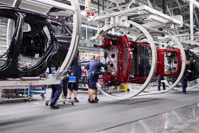 BMW’s Regensburg Plant Now Builds a Car Every 57 Seconds
