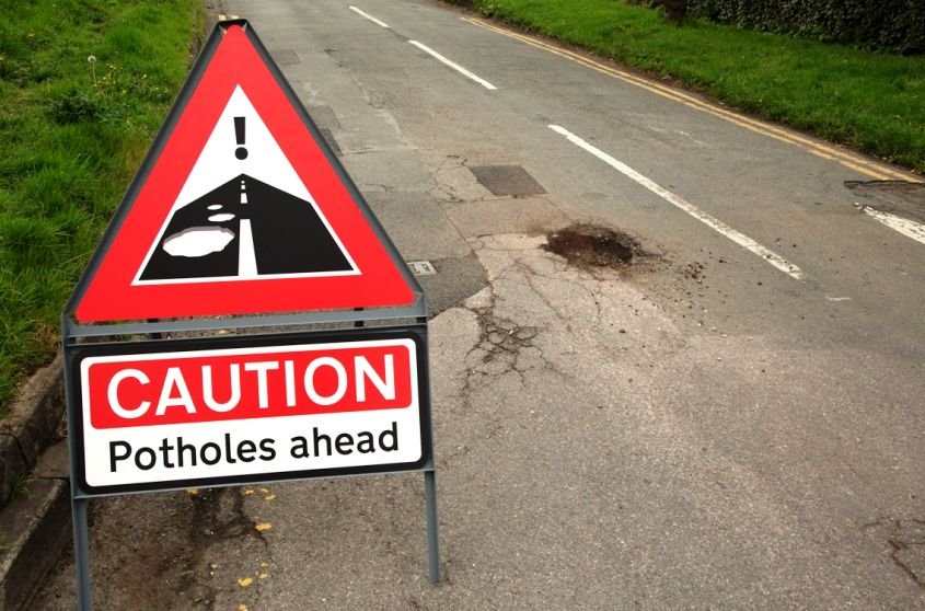 Pothole damage claims: How to report a pothole and claim for repairs to your car
