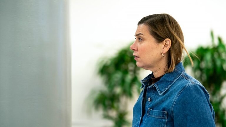 Slotkin knocks Trump administration after grand jury refuses to indict in 'illegal orders' video: 'Embarrassing'