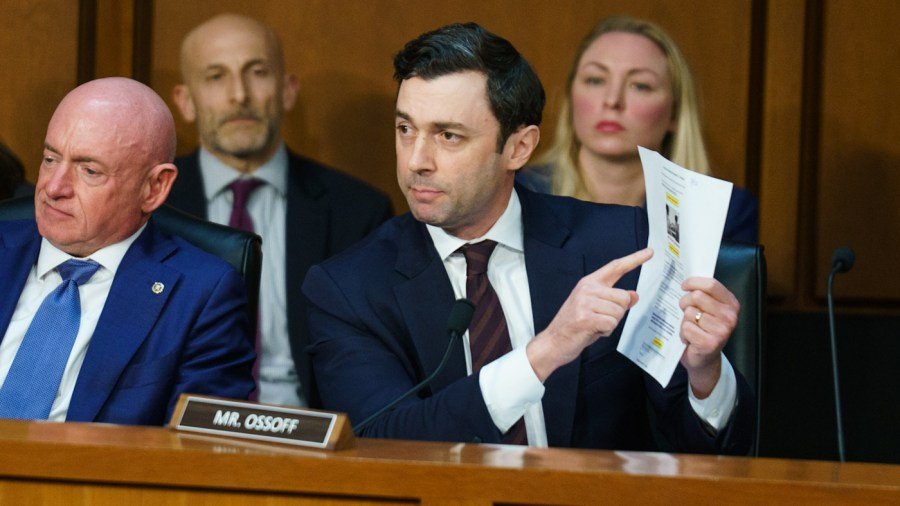 Ossoff grills Gabbard on whether Iran posed 'imminent nuclear threat'