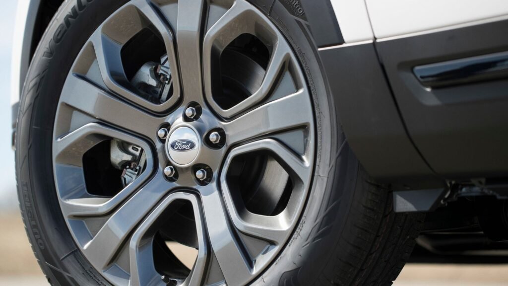 Ford's Explorer Sport Is The Best Of Both Worlds With Three Rows And Two Turbos