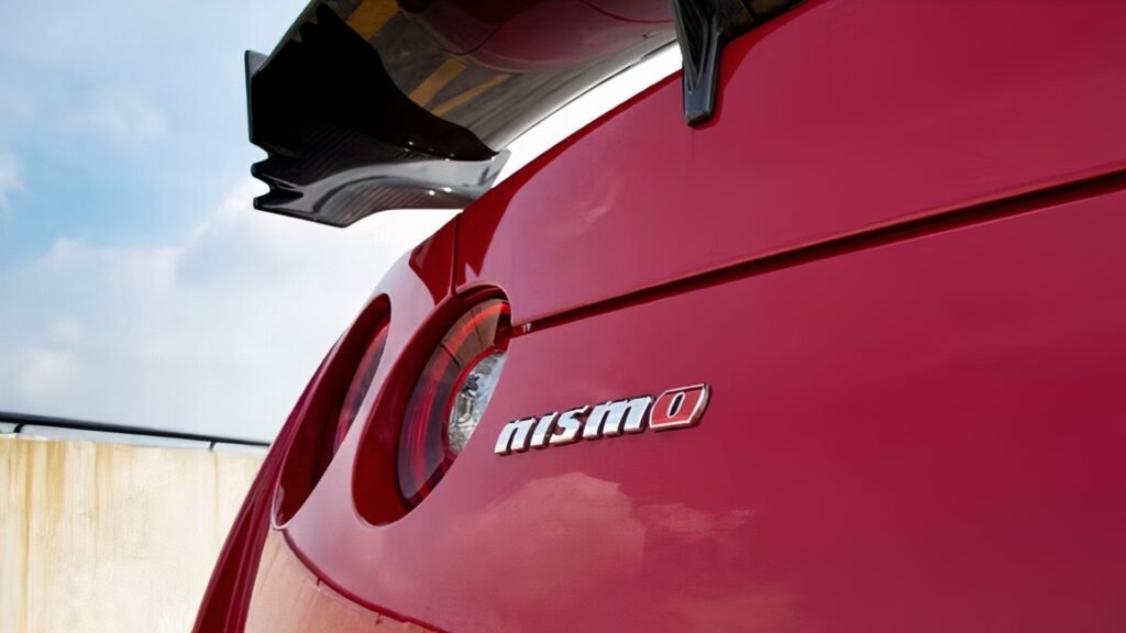 Fastest Nissan Cars Ever Made Ranked By Top Speed