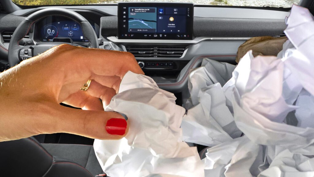 You Could Pay $500 Or Even Go To Jail For Trash Left In Your Car In This SC Town